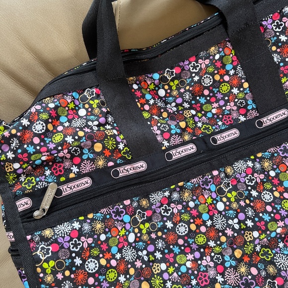 Le Sportsac | Bag in Watercolor Garden Print - Picture 2 of 3